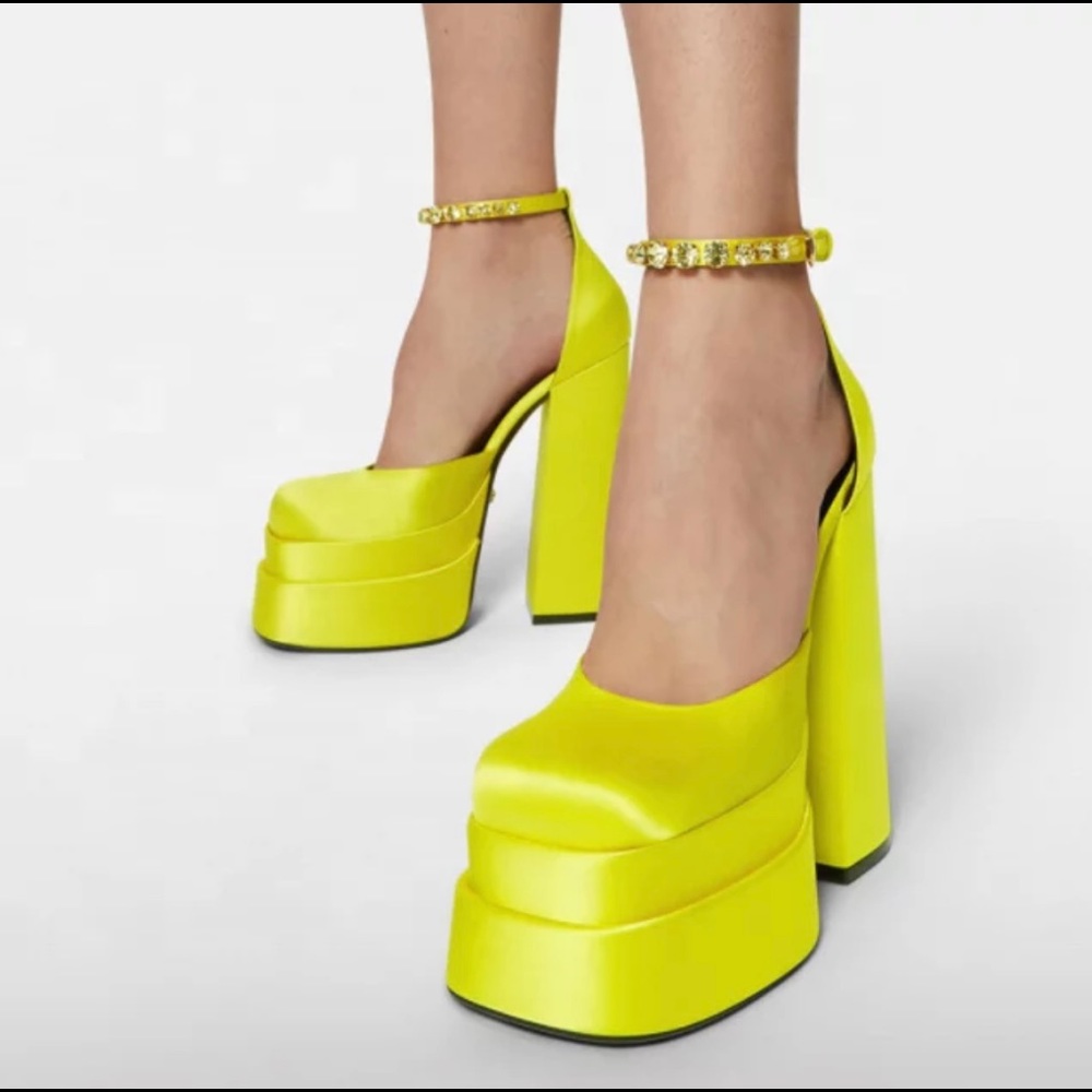 Neon yellow platform chunky heel 8-8.5